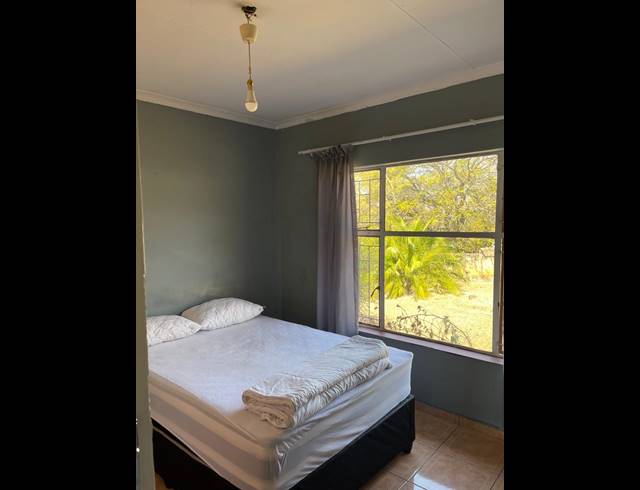 4 BEDROOM HOUSE FOR SALE IN SIGNAL HILL